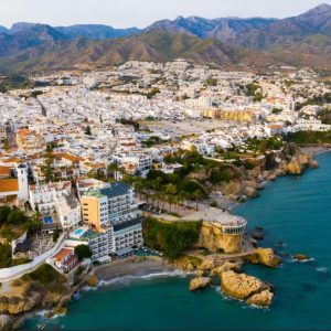 Malaga – Egész napos kirándulás Nerja és Frigilianaba
